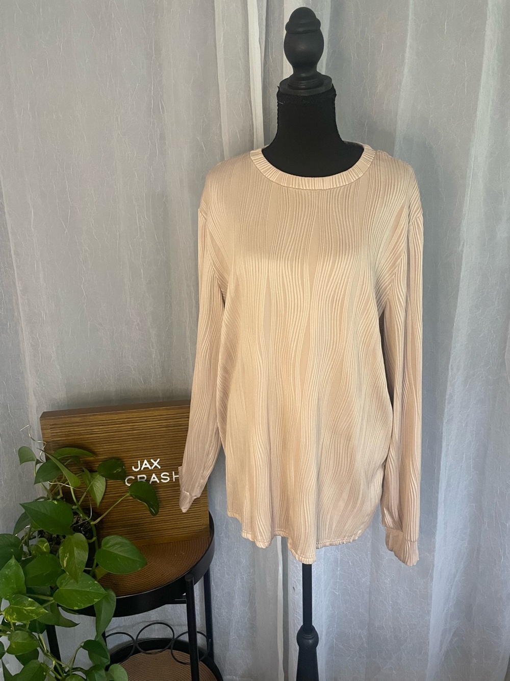 Neutral Cream Long-Sleeve Textured Women's Top